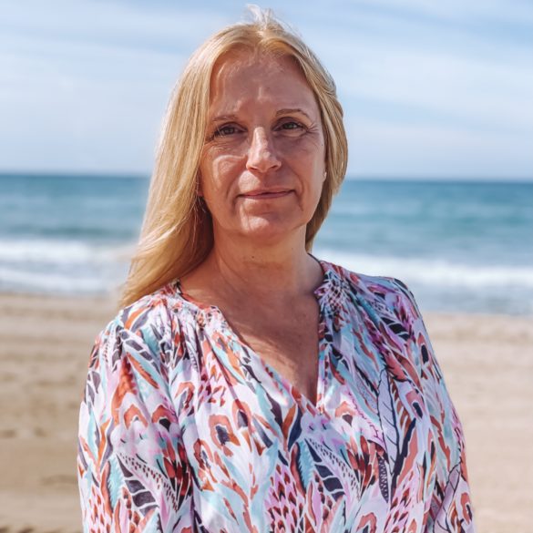 Amanda Jardine Amanda Jardine