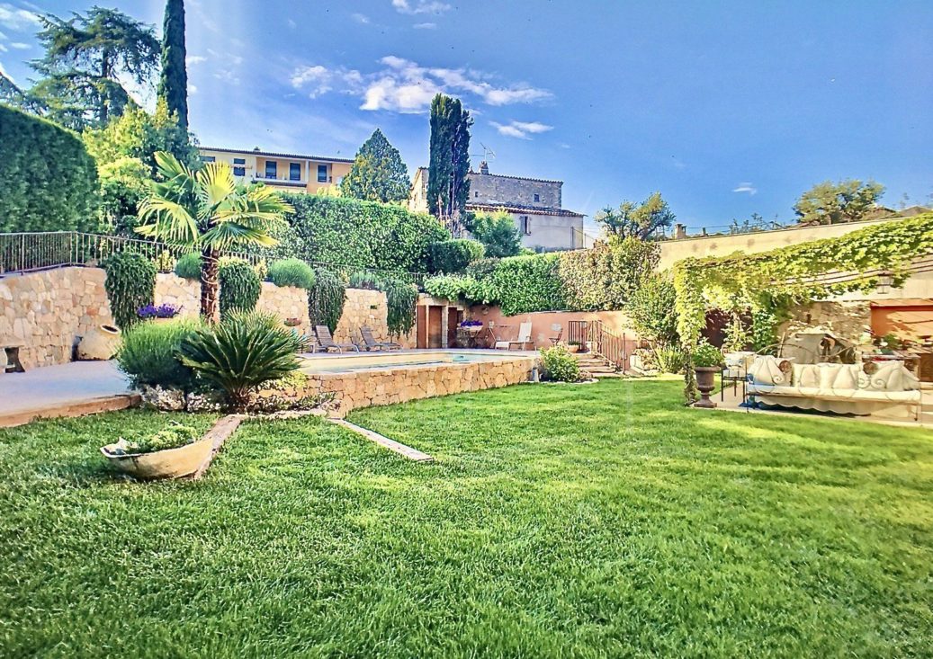 Moving Near the Coast? Come to Valbonne!