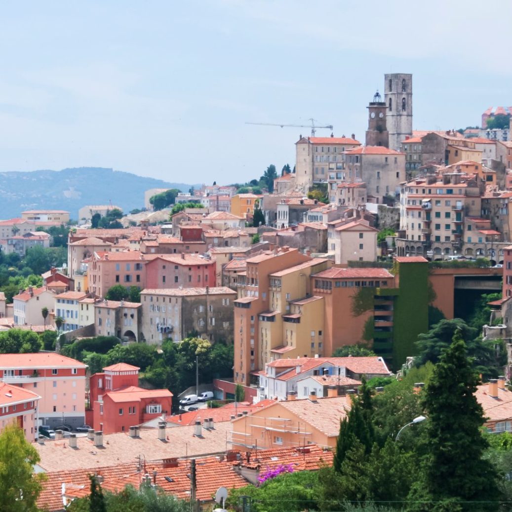 Le cadre pittoresque de Grasse et son architecture